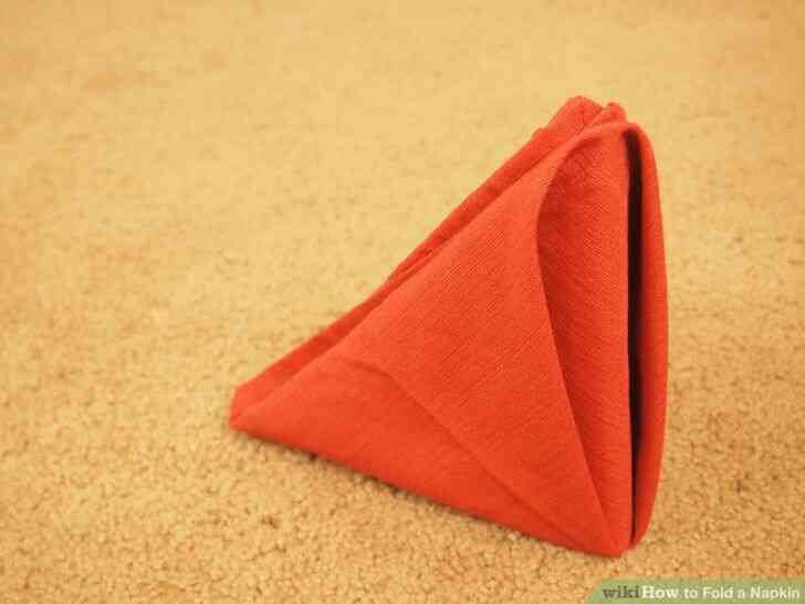 Image intitulée Plier une Serviette de table à l